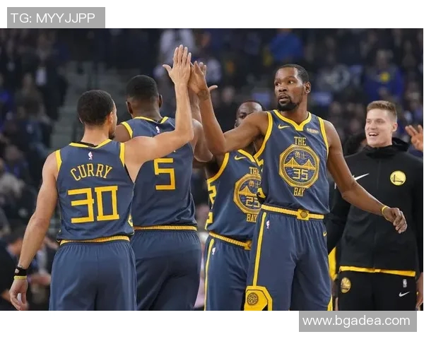 美记：勇士腾出2个名额，可能转正斯潘塞并关注买断市场