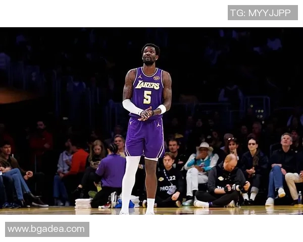 美媒：湖人中锋艾顿在巴哈马因持有违禁品被短暂拘留